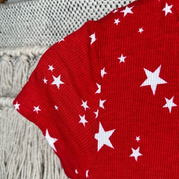 Red Star Shirt - Picture 3 of 5